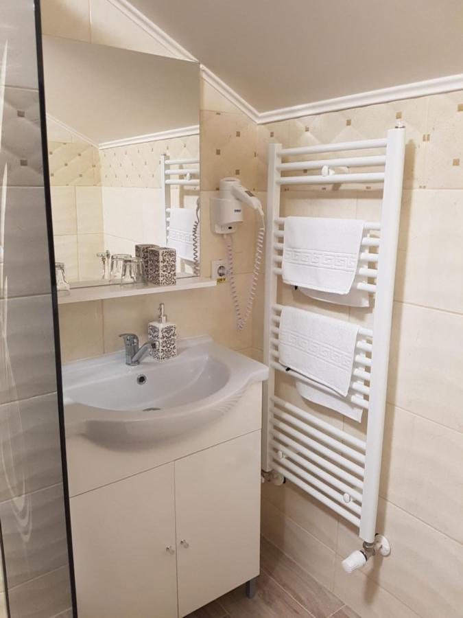 Casa Irinella Bed & Breakfast Satu Mare Luaran gambar