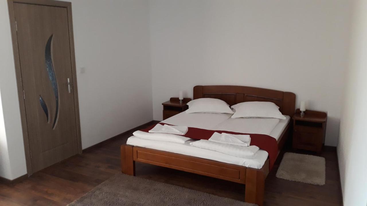 Casa Irinella Bed & Breakfast Satu Mare Luaran gambar