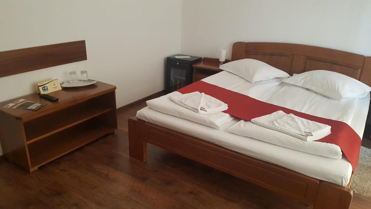Casa Irinella Bed & Breakfast Satu Mare Luaran gambar